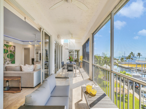 Luxurious Penthouse with Ocean Views in Islamorada